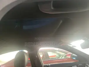 Mercedes-Benz C200 2017 Off white