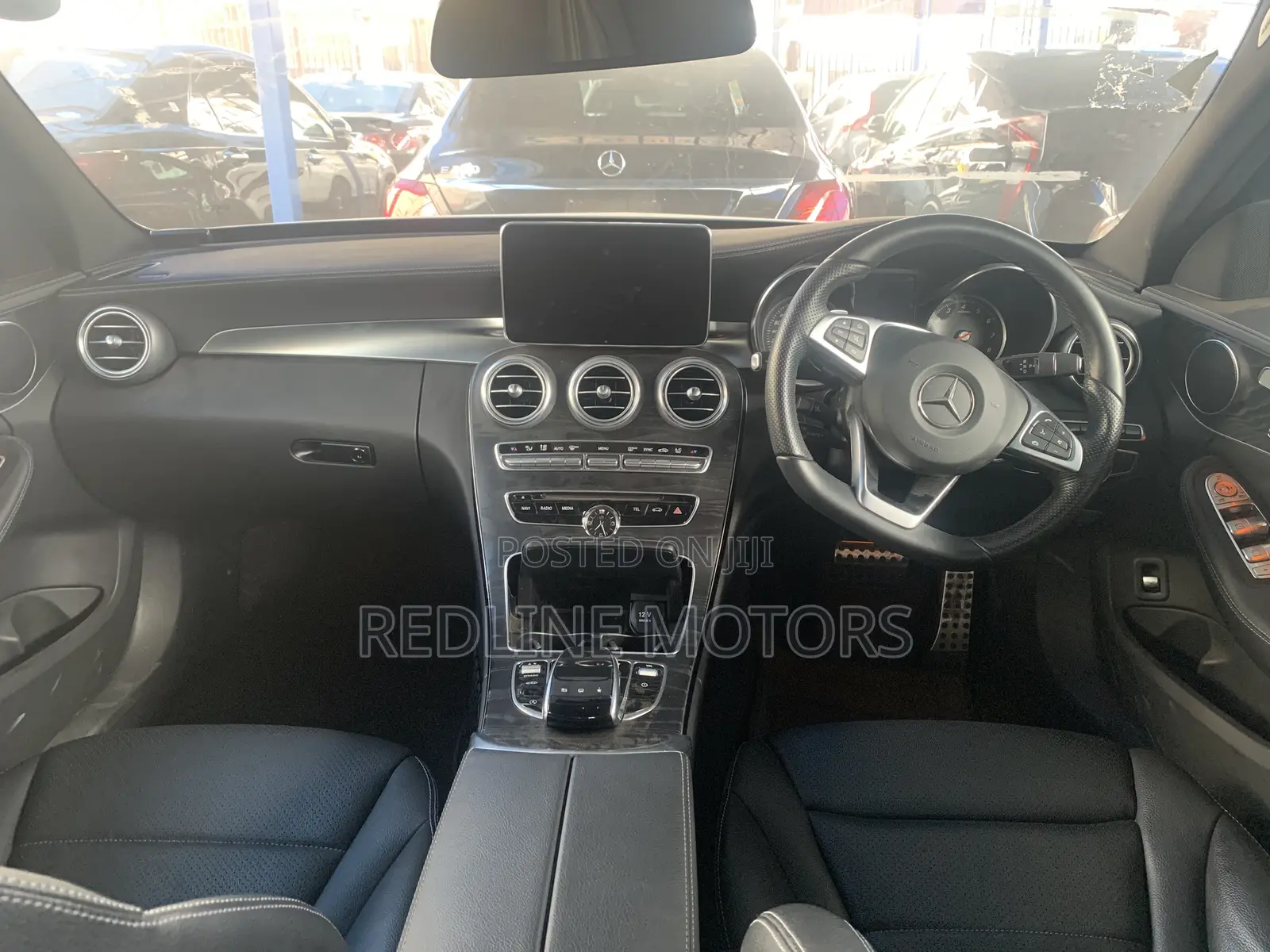 Mercedes-Benz C200 2017 Off white