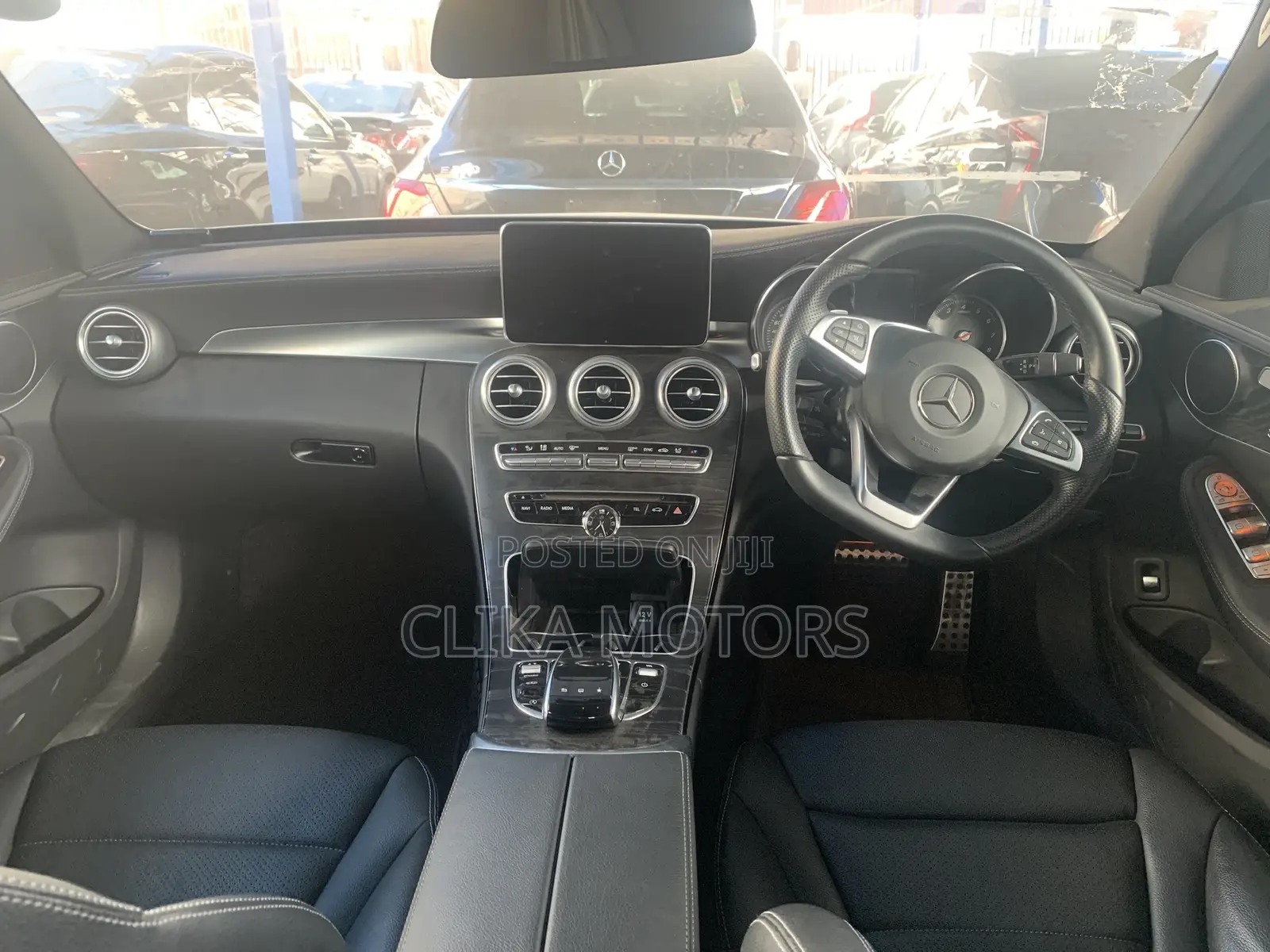 Mercedes-Benz C200 2017 Off white