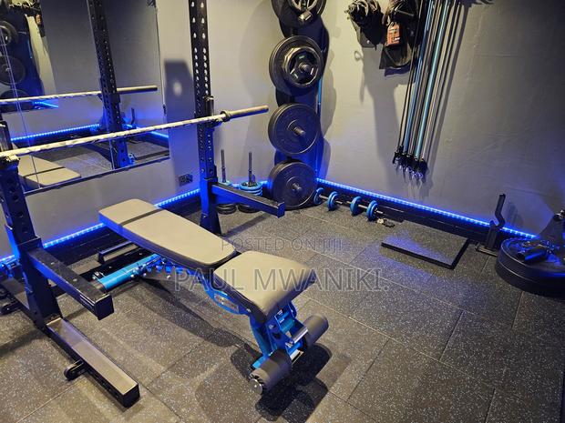 Gym Mats . Rubber Flooring