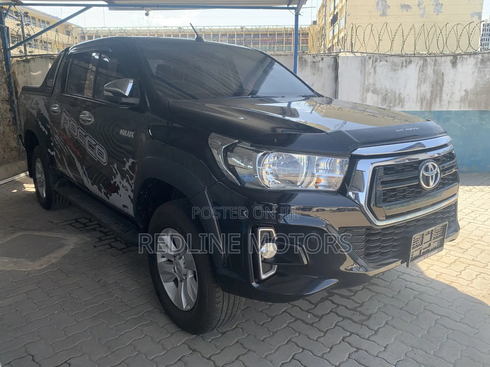 Toyota Hilux TRD Black 4x4 2017 Black