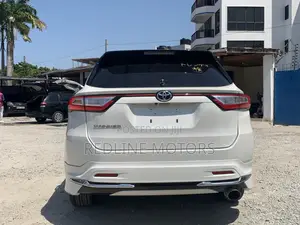 Toyota Harrier 2.0 Turbo 2017 Off white