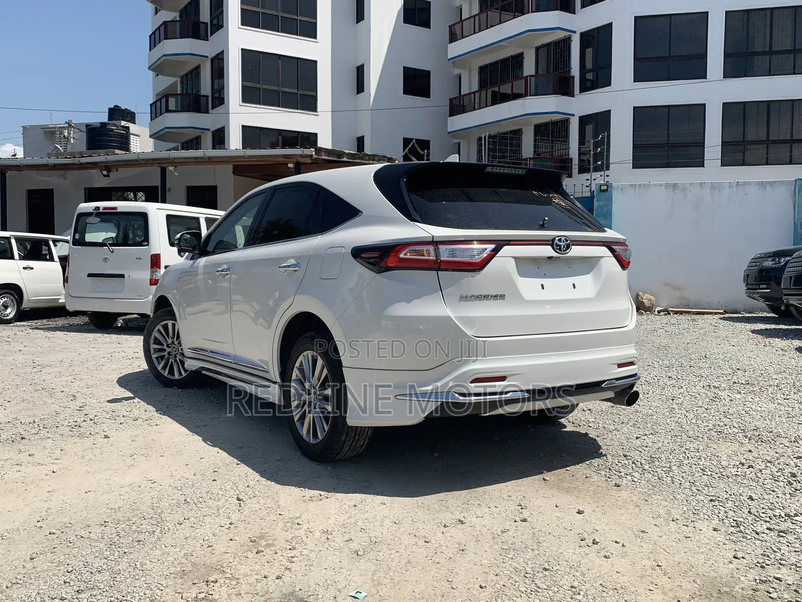 Toyota Harrier 2.0 Turbo 2017 Off white
