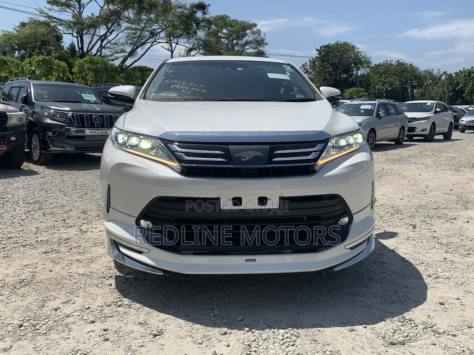 Toyota Harrier 2.0 Turbo 2017 Off white