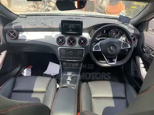 Mercedes-Benz GLA-Class 2017 Silver