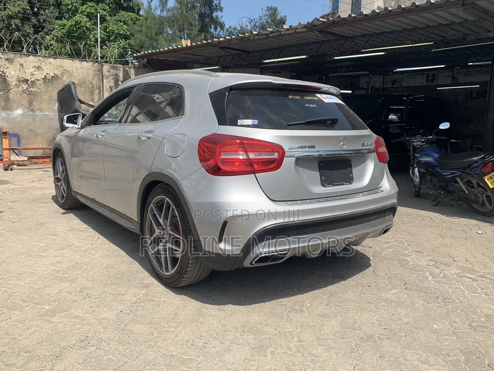 Mercedes-Benz GLA-Class 2017 Silver