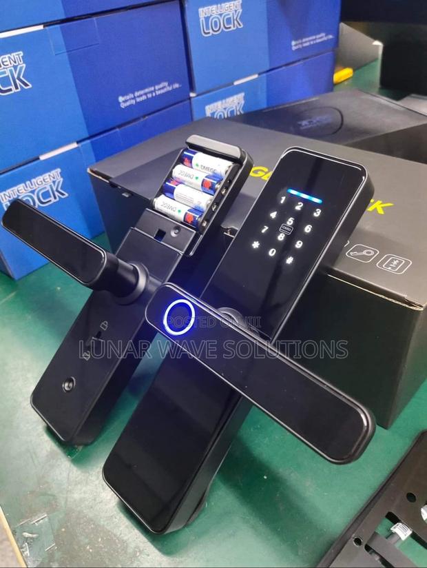 High-Security Smart Locks for Businesses 8 - main view