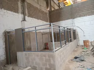 Partitioning With Aluminium Frame and Acoustic Ceiling