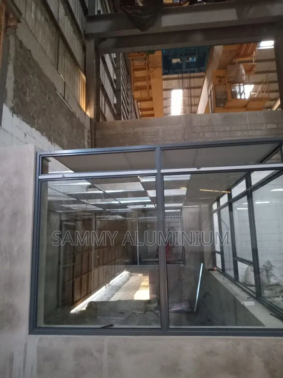 Partitioning With Aluminium Frame and Acoustic Ceiling
