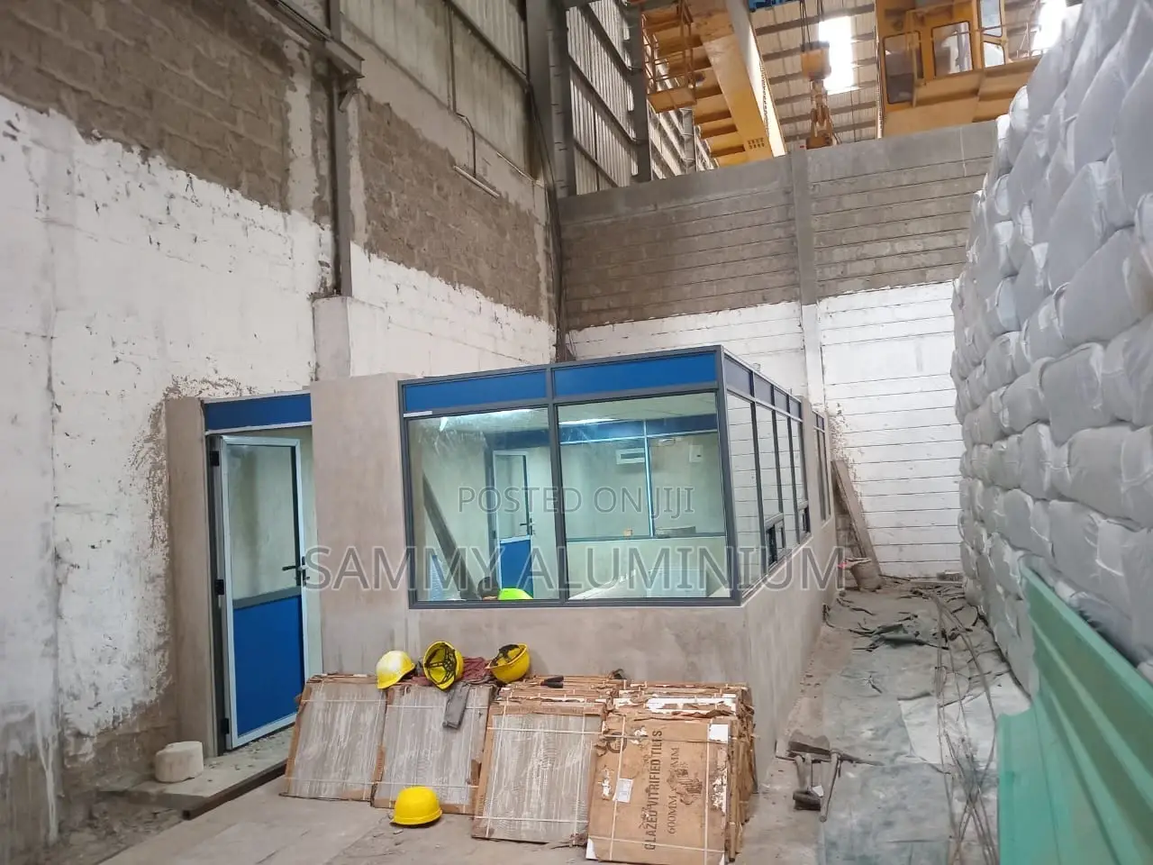 Partitioning With Aluminium Frame and Acoustic Ceiling