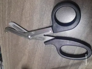 Trauma Scissors