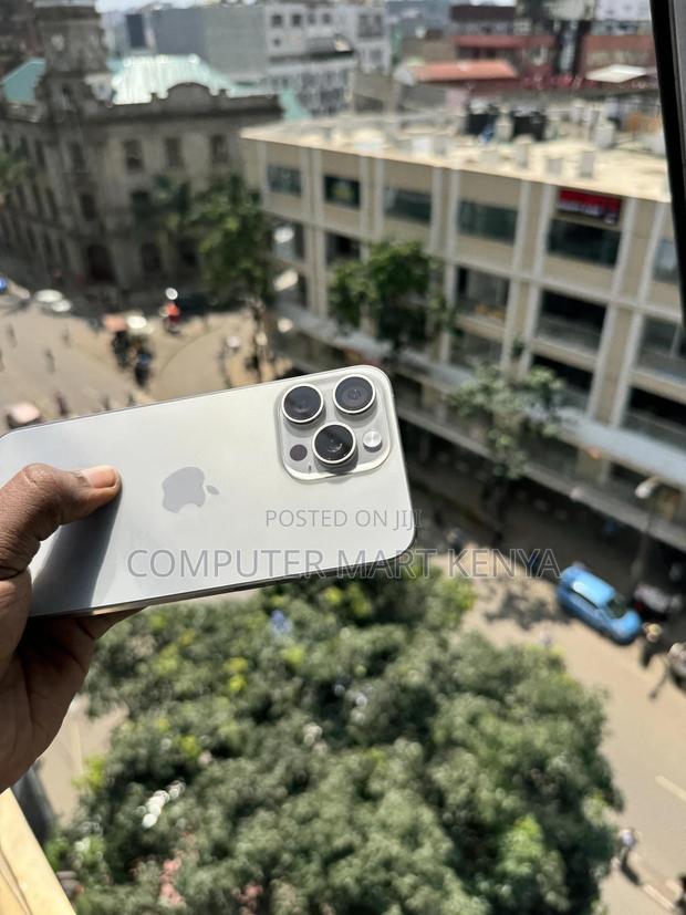 Apple iPhone 15 Pro Max 256 GB - thumbnail 3