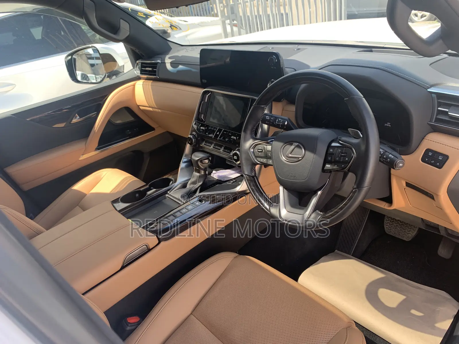 Lexus LX 2022 Pearl