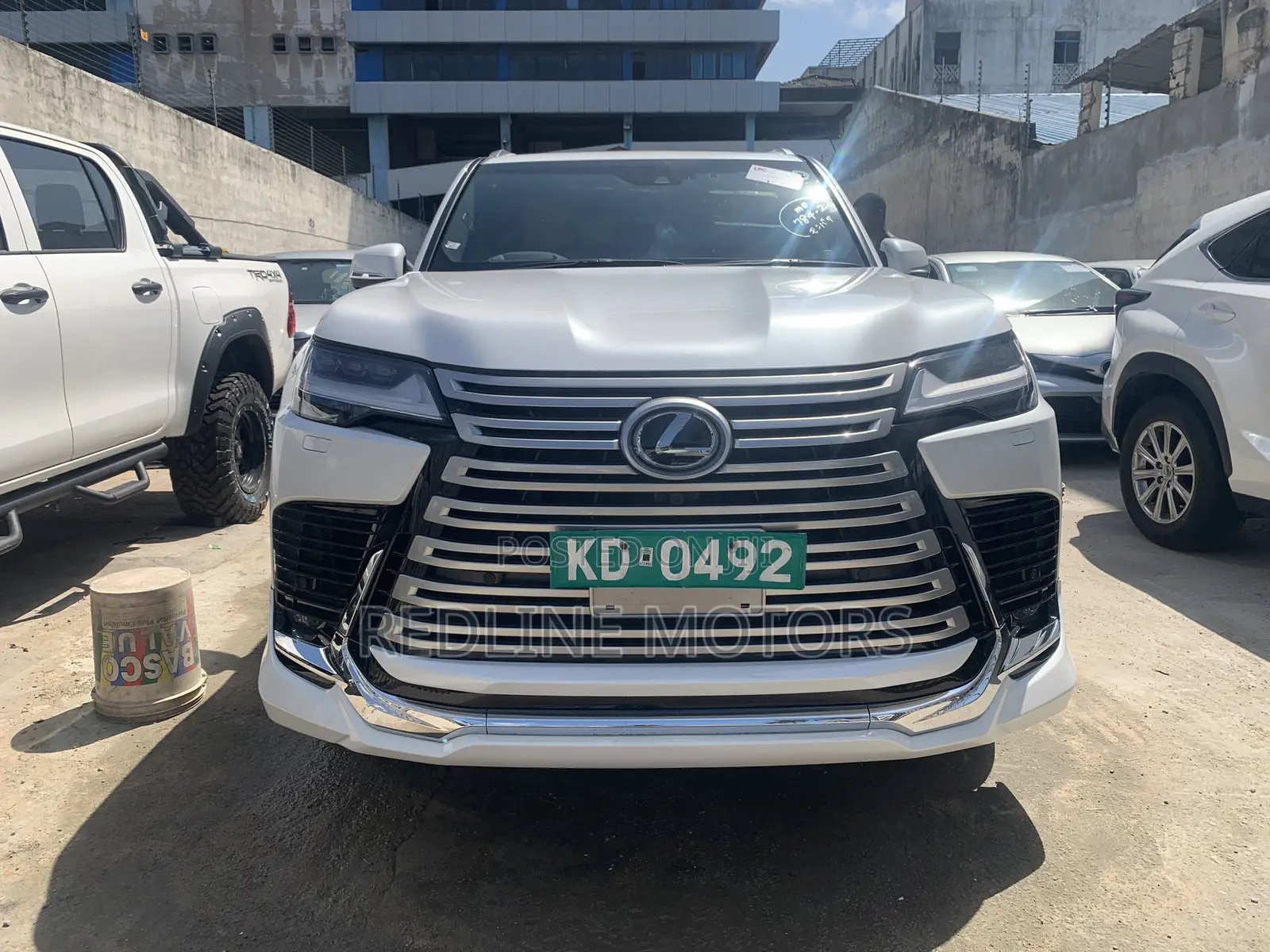 Lexus LX 2022 Pearl