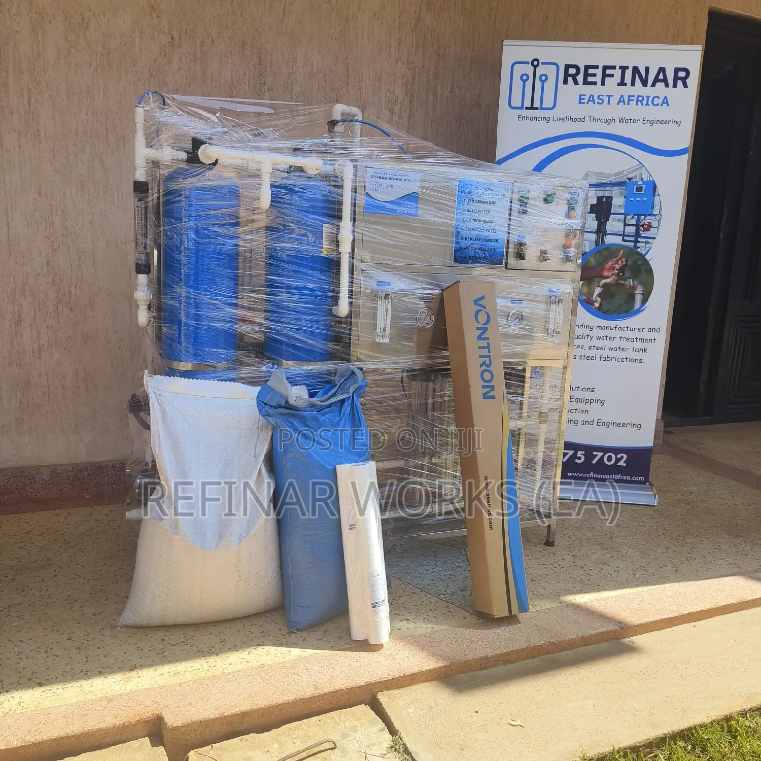 Commercial Water Purifier Machines Available - Refinar EA
