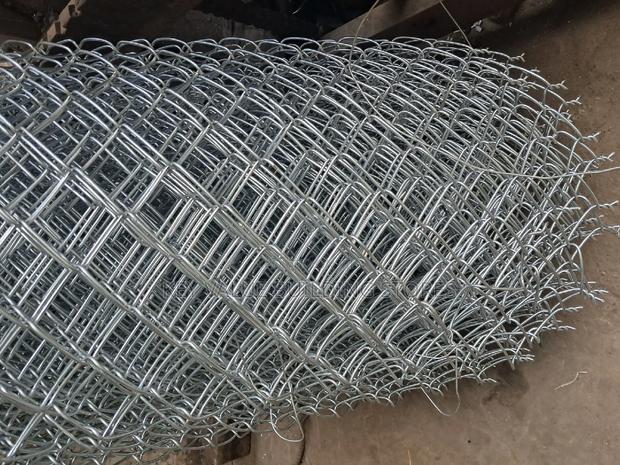 Strong Galvanized Chainlink-12.5g Medium