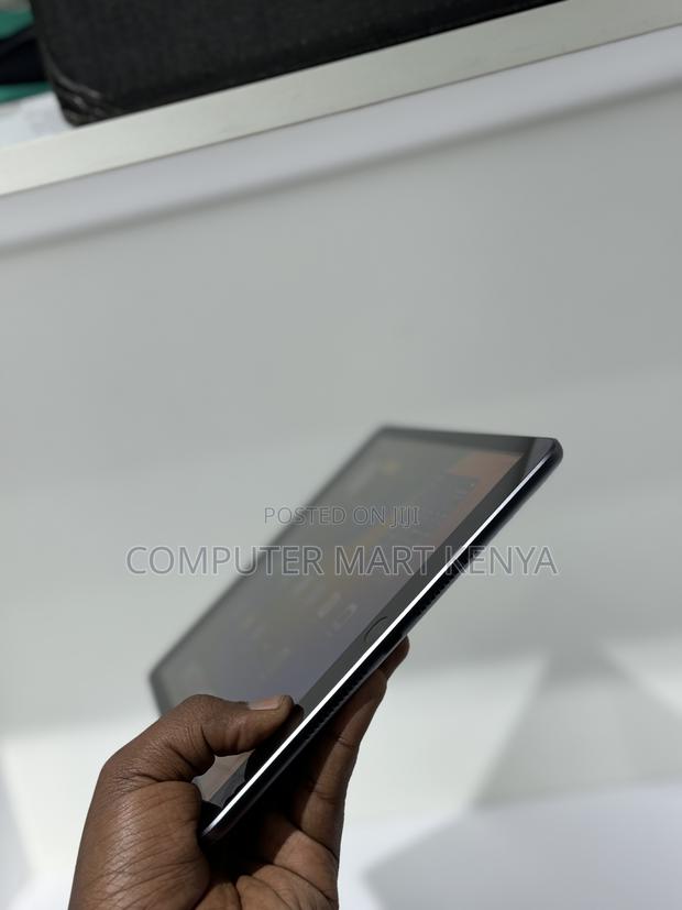 Apple iPad 10.2 (2021) 64 GB Gray - thumbnail 5