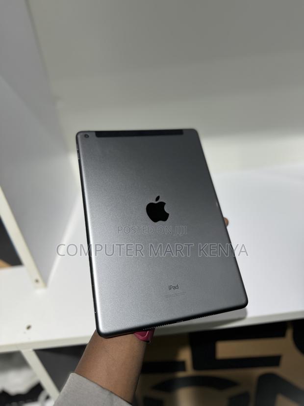 Apple iPad 10.2 (2021) 64 GB Gray - thumbnail 2