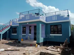 3bdrm Bungalow in Kimbo for sale