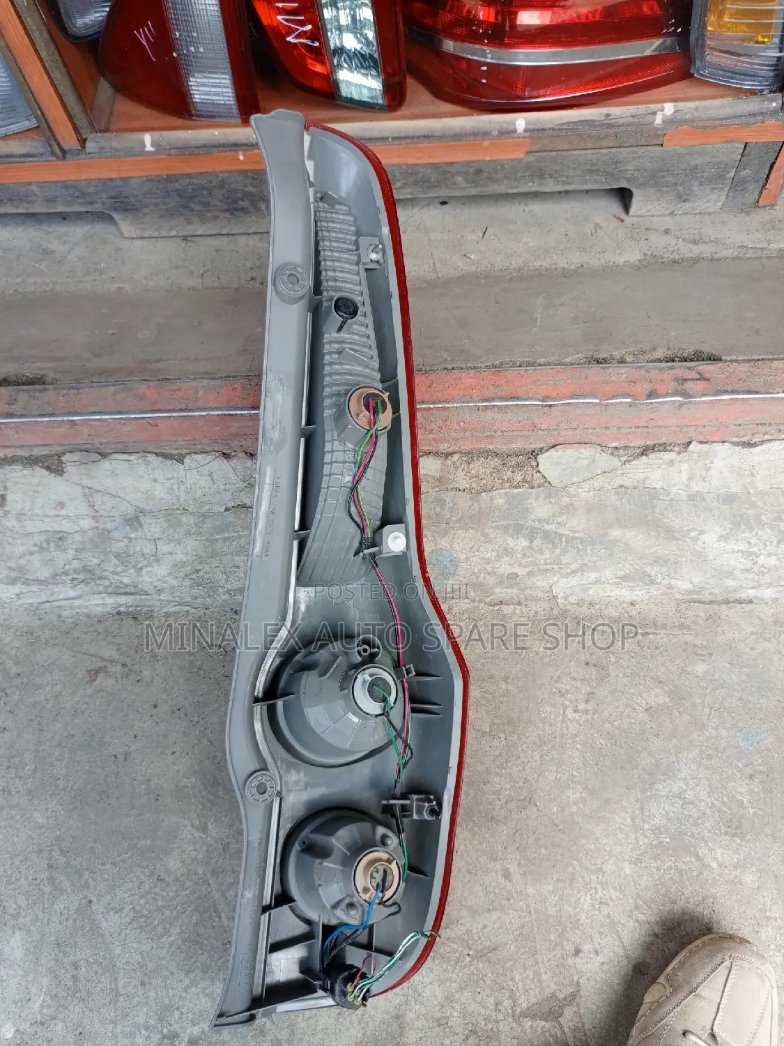 Daihatsu Mira Lhs 2006 Model Backlight
