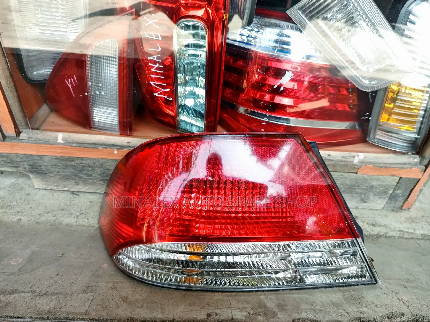 Mitsubishi Lancer Cedia Old Model LHS Saloon Backlight