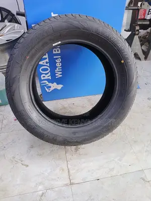 225/60r17 Lancaster Tyre