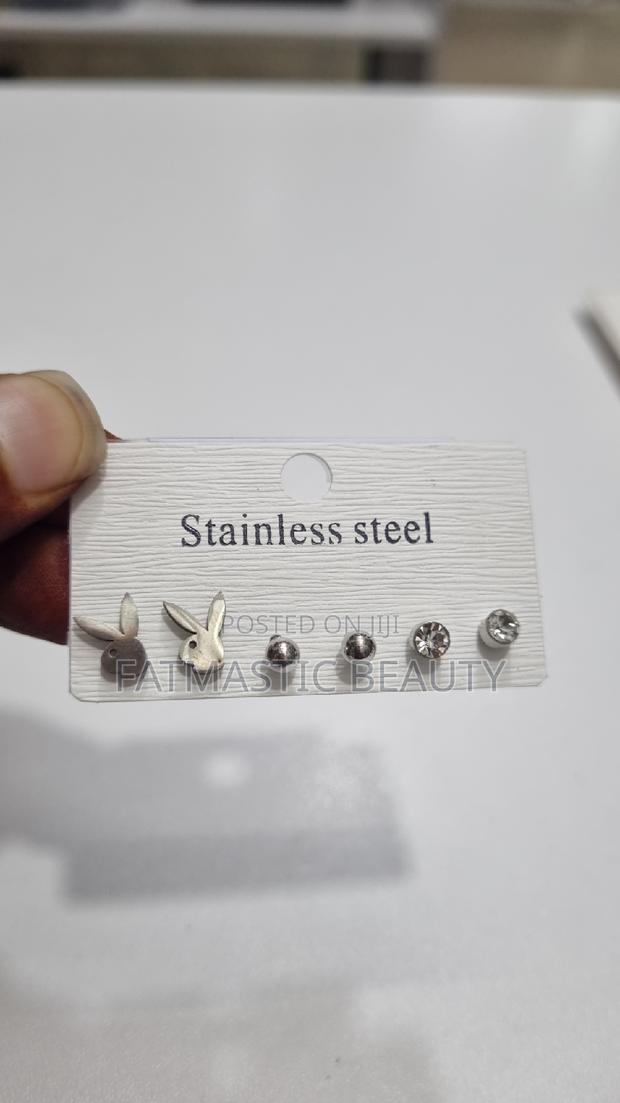 Cute Studs Earrings - thumbnail 2