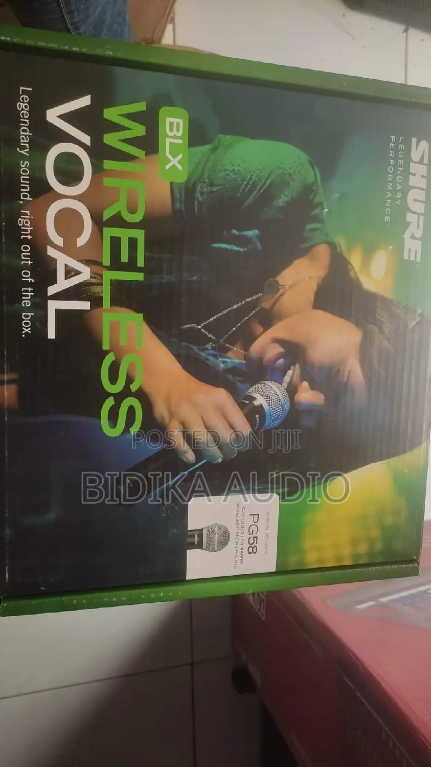 Shure Combo Box PGA 58 Vocal Microphone