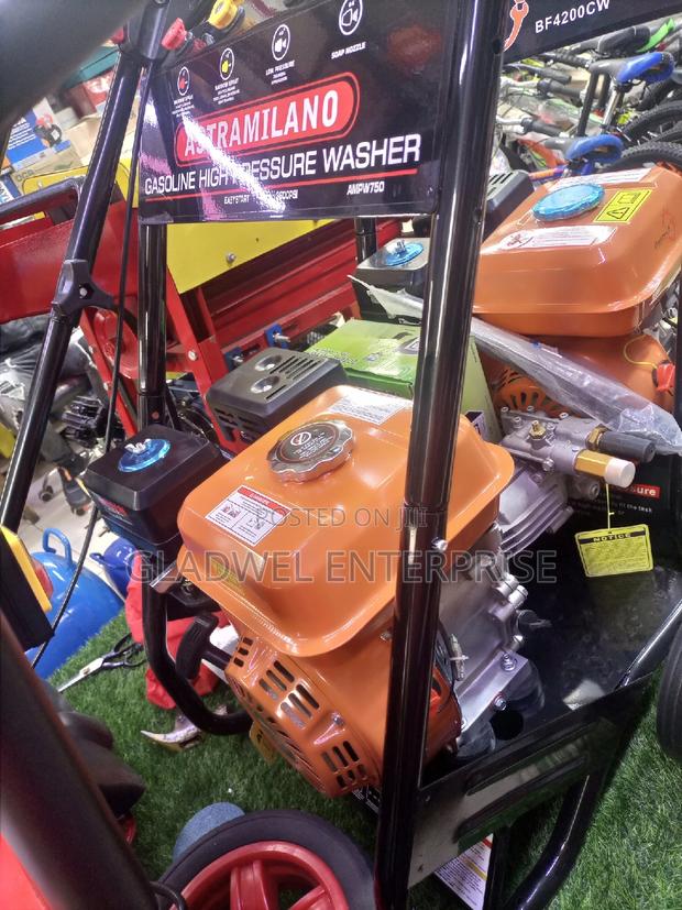 Pressure Washer
