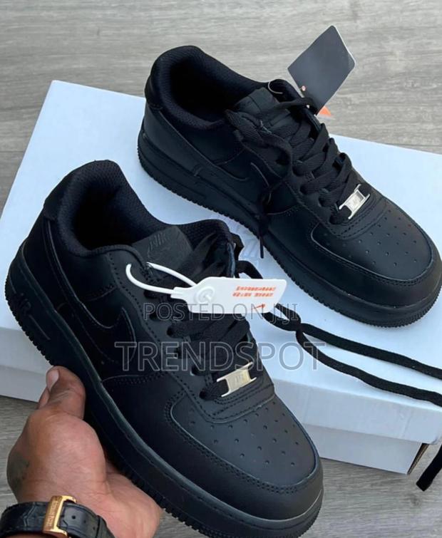 Airforce Black Sneakers - main view