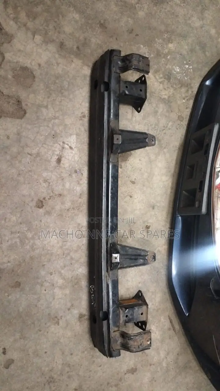 Toyota Prado 120 Bumper Support