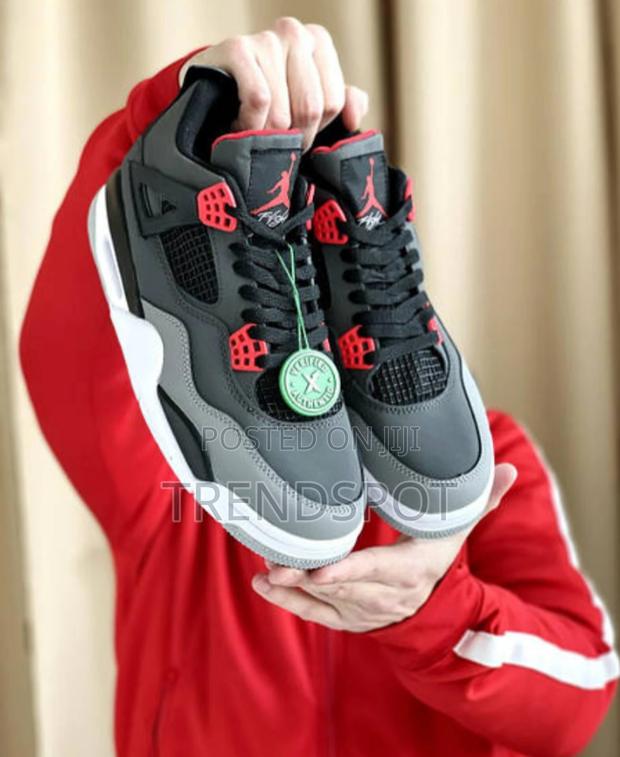 Jordan 4 Size 40-45 - main view