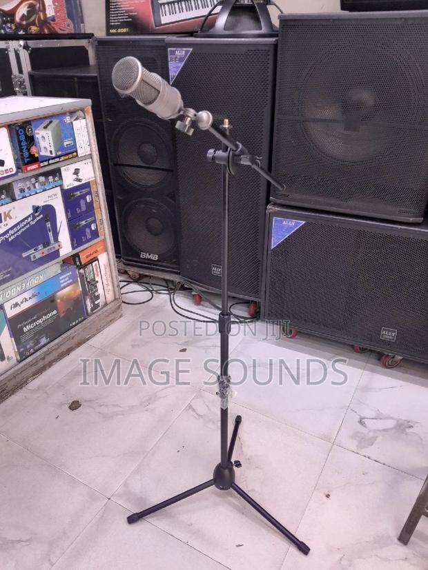 Studio Mic Takstar 8b With Mic Stand - main view