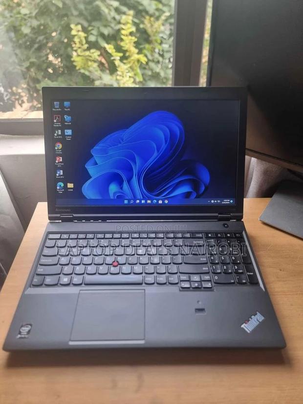 Laptop Lenovo ThinkPad T540p 8GB Intel Core I5 HDD 256GB - main view