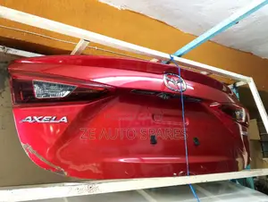Mazda Axela 2015 Boot Available
