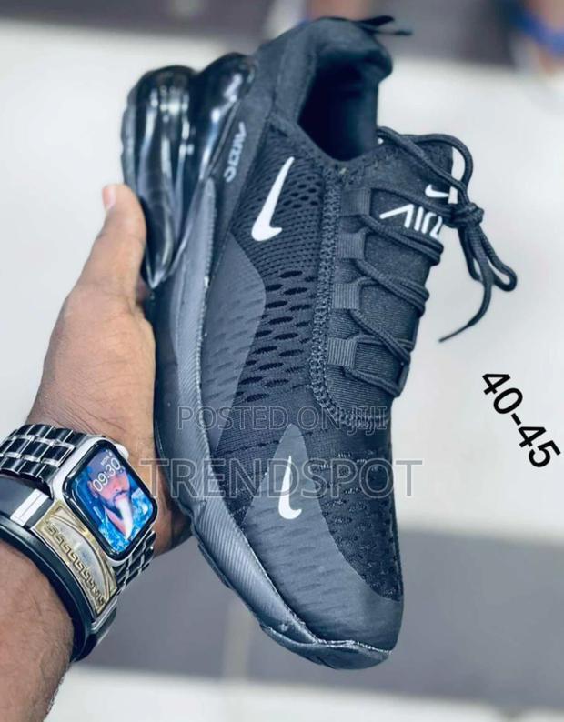 Nike Air Force 270 - thumbnail 3