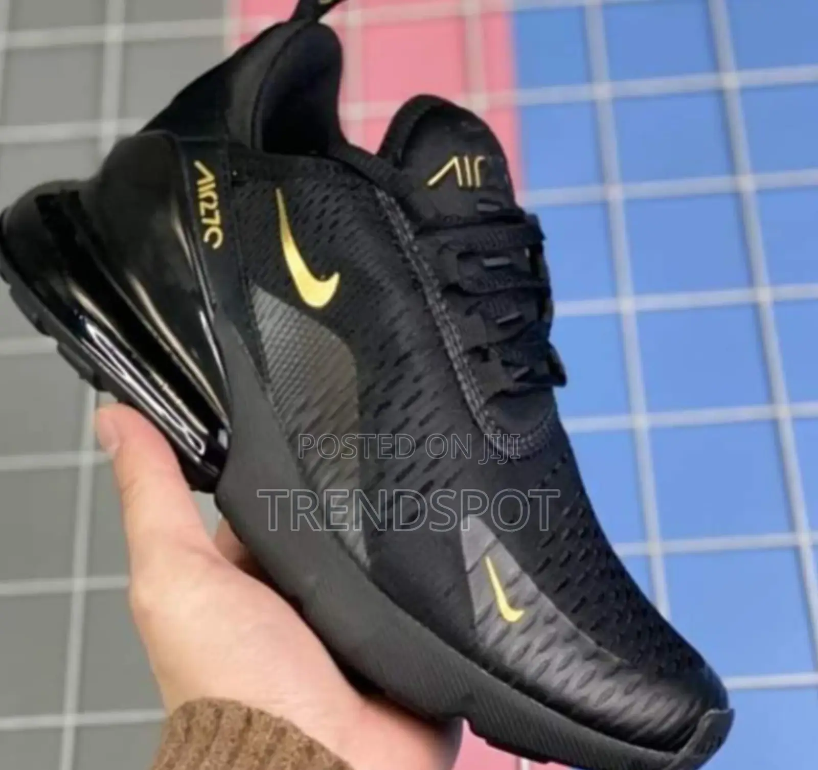 Nike Air Force 270