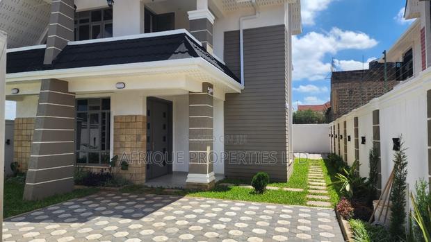 4bdrm Mansion in Membley for sale - thumbnail 7