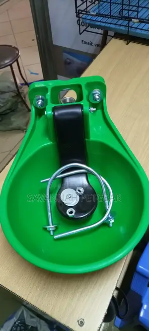 Automatic Cow Water Drinking Bowl - Unbreakable Plastic