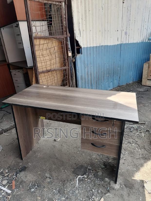 Best Awesome Quality Office Table - main view