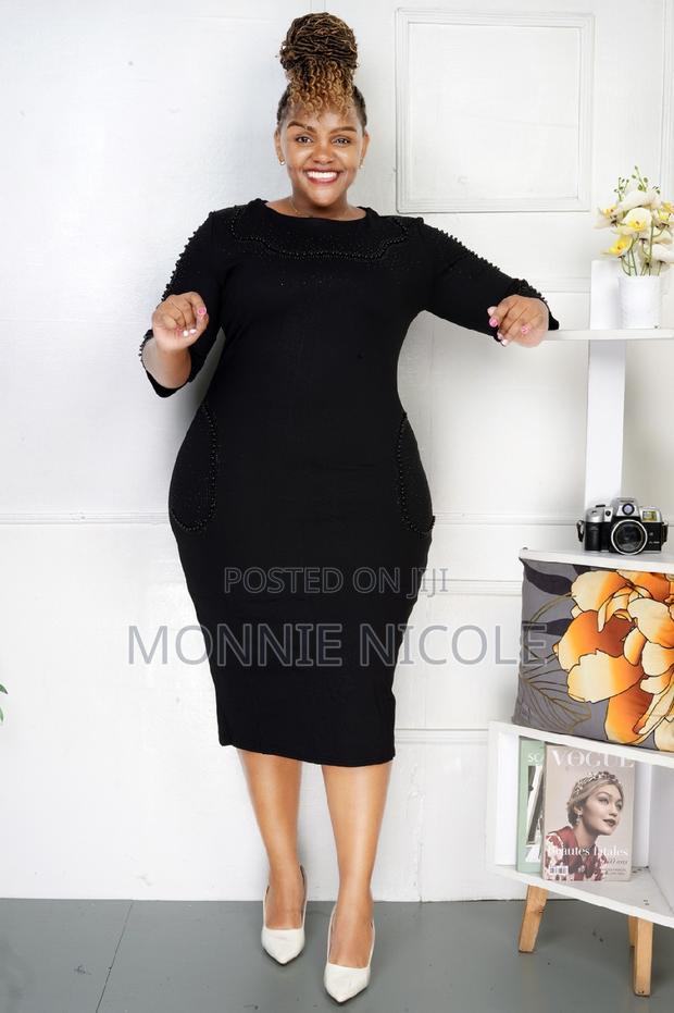 Official Dress. Good Quality - thumbnail 2