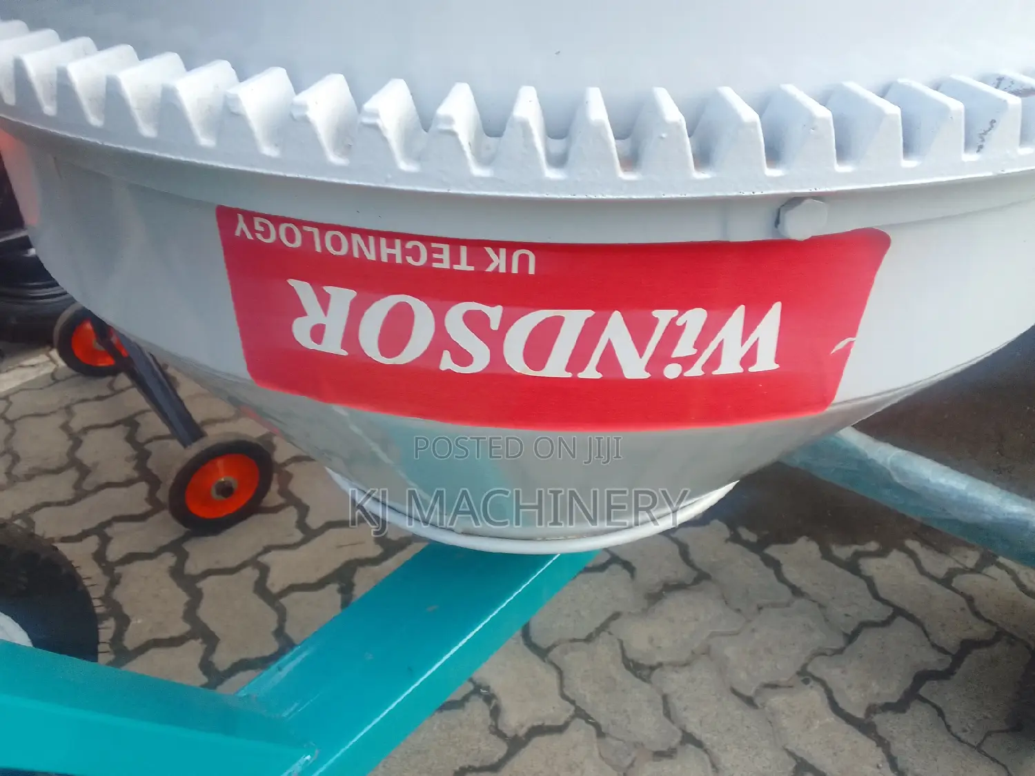400l Windsor Concrete Mixer Heavy Duty.