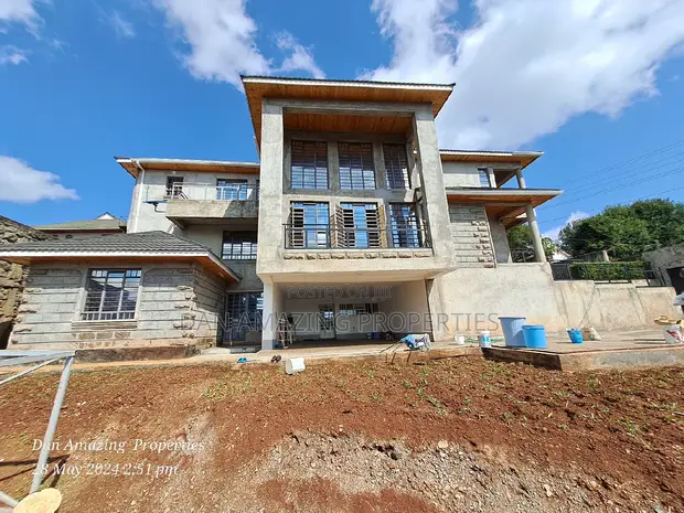 6bdrm Mansion in Lemiso Rd 1/4 Acre, Ngong for sale