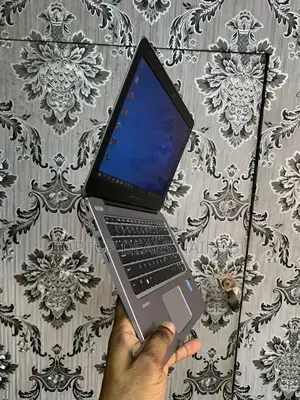 Laptop HP EliteBook 820 G3 8GB Intel Celeron SSD 256GB
