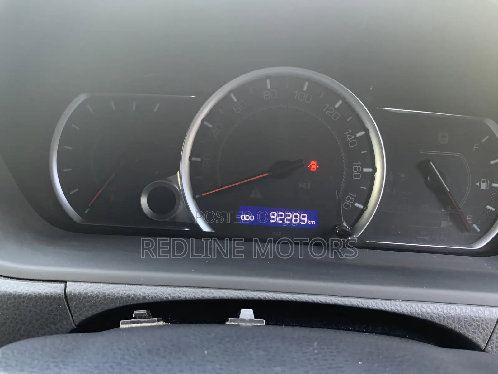 Toyota Noah 2.0 FWD (6 Seater) 2017 Gray