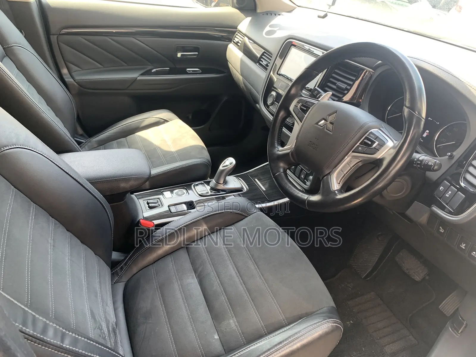 Mitsubishi Outlander 2.0 PHEV AWD 2017 Matt Black
