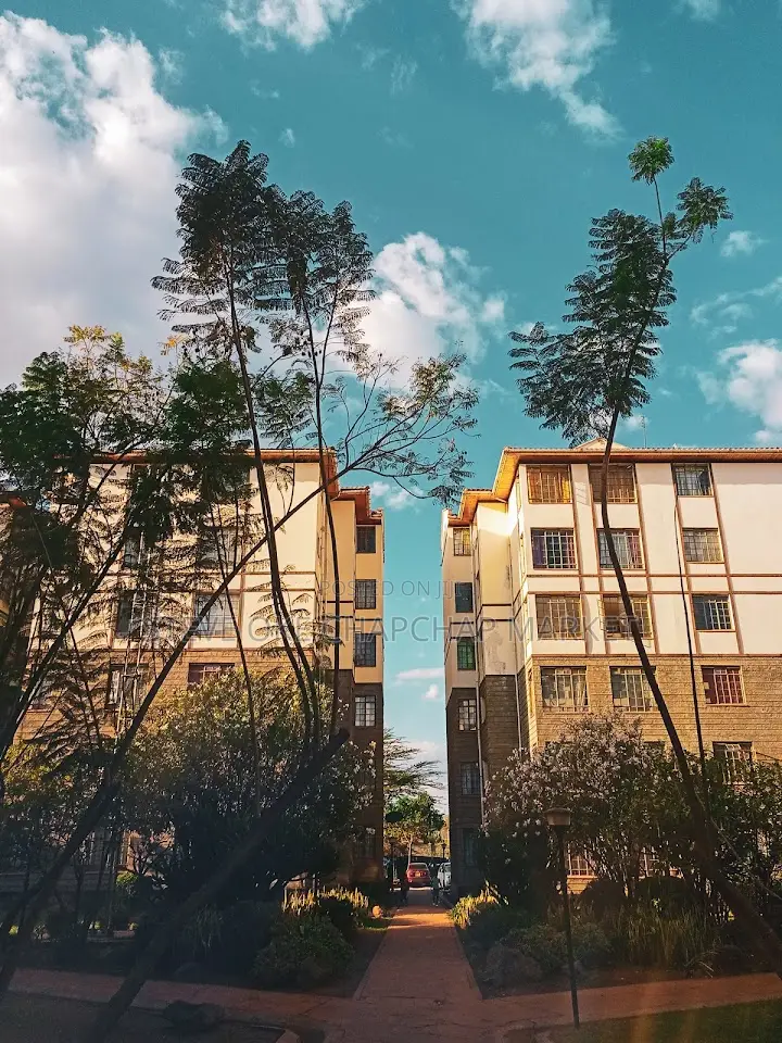 3bdrm Apartment in Sunset Boulevard, Athi River for sale