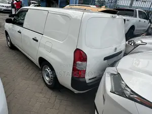 Toyota Probox 1.5 DX Comfort 2WD 2018 White