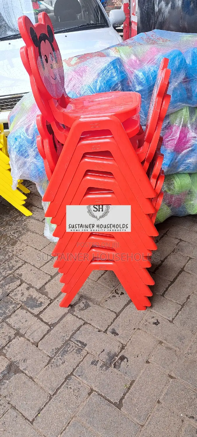 Kids Plastic Chairs With Animals Print