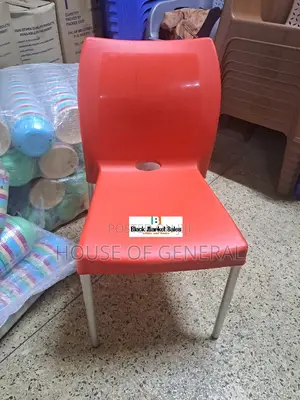 Good Quality Plastic Chair With Metal Legs